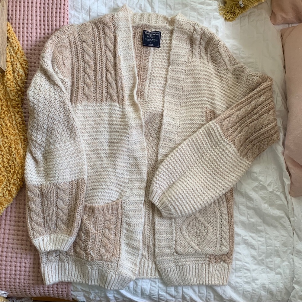 OATMEAL CREAM PATCHWORK CARDIGAN BALOON SLEEVE